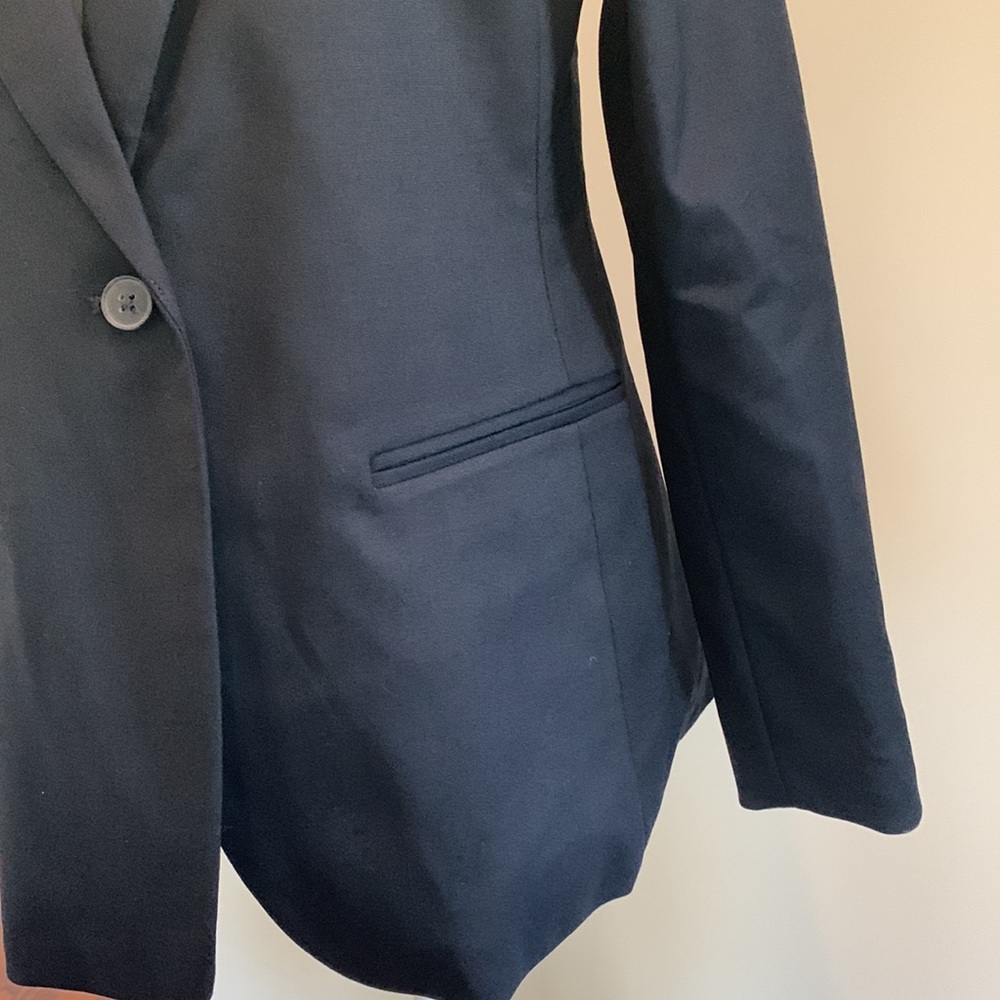 GAP Women's Navy Blazer size 10 - Picture 3 of 9